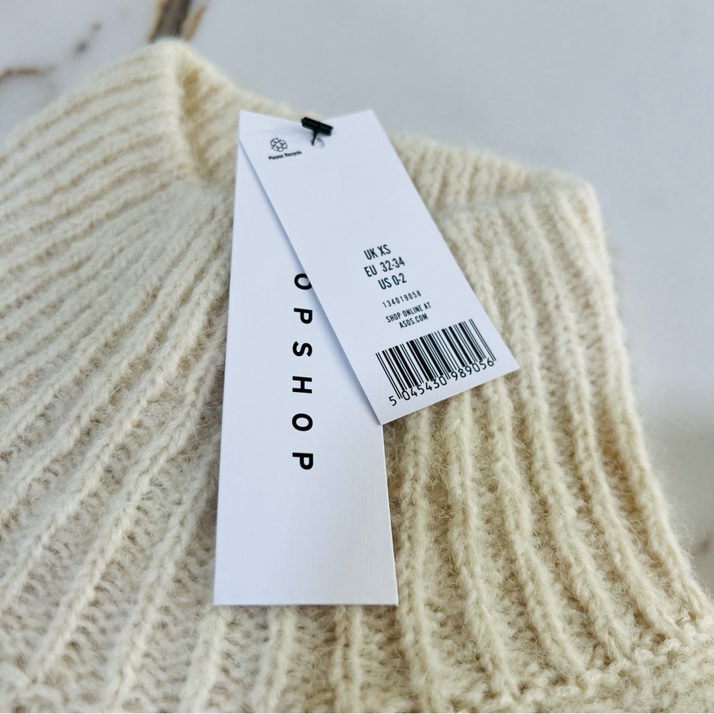 TOPSHOP TURTLE NECK SWEATER